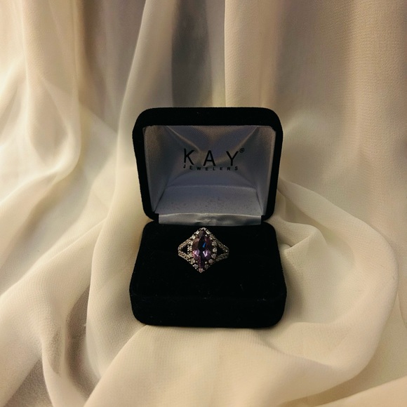 Diamond Amethyst ring - Picture 1 of 1